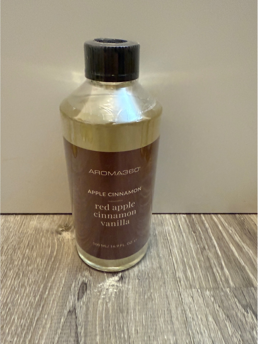 Aroma360 Fragrance Diffuser Essential Oil Scent Red Apple Cinnamon Vanilla 500ML